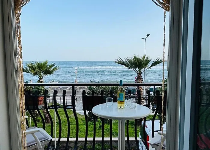 Sea Front Taormina *